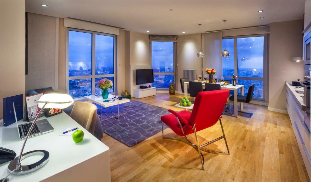 Fraser Place Anthill Стамбул Екстер'єр фото A living room in a modern apartment
